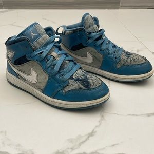JORDAN 1 MID